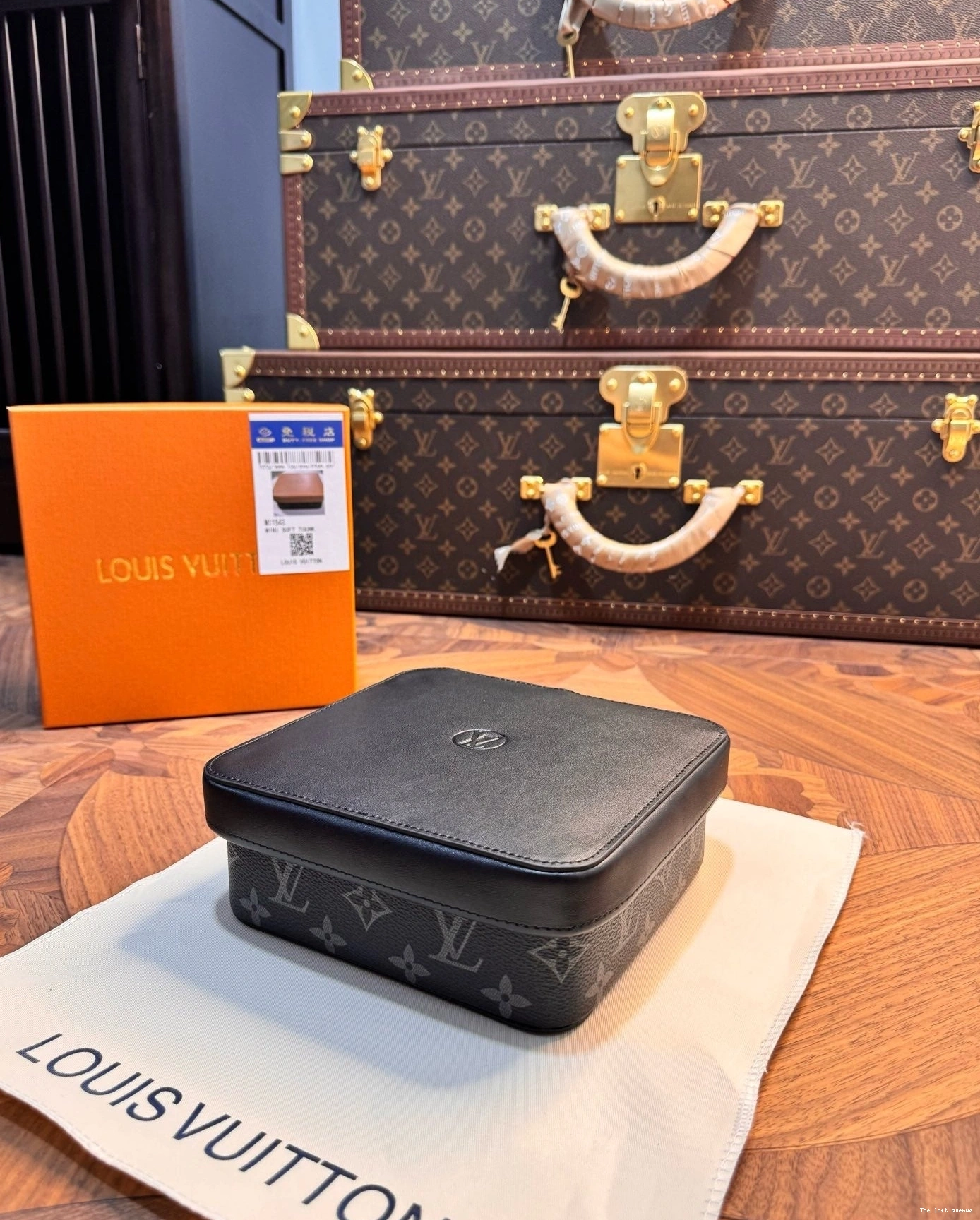 JEWELRY LV BOX BLACK CUSTOM SQUARE 0802